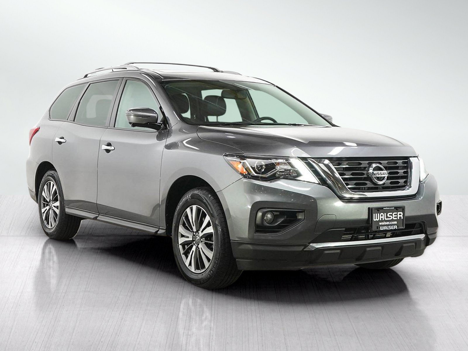 Used 2017 Nissan Pathfinder SL w/ SL Premium Package AWD/4WD image 7