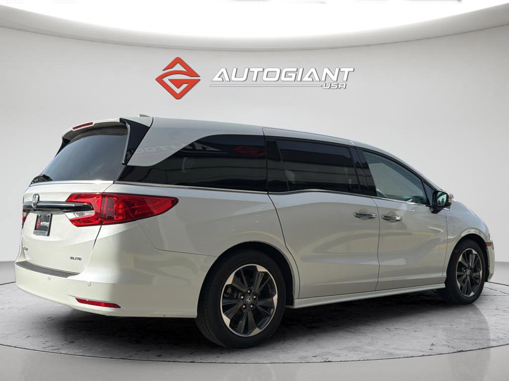 Used 2023 Honda Odyssey Elite image 12