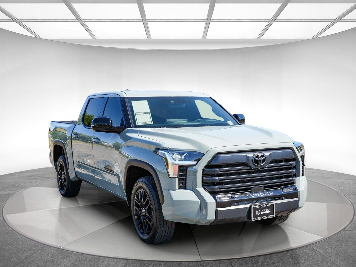 Used 2025 Toyota Tundra Limited AWD/4WD image 5
