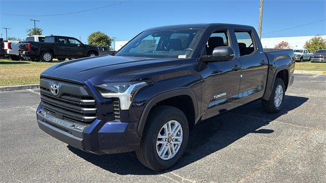 New 2026 Toyota Tundra SR5 w/ SR5 Convenience Package image 3
