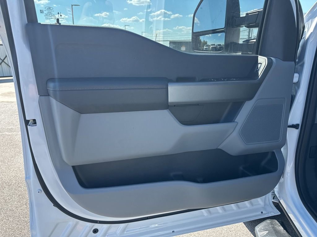 New 2026 Ford F250 XL w/ STX Appearance Package image 9