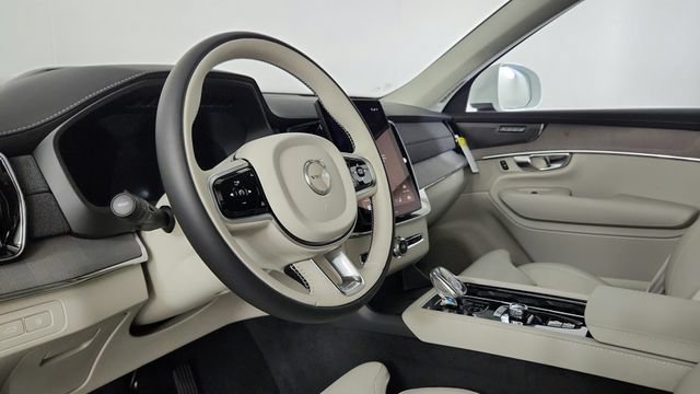 Used 2026 Volvo XC90 T8 Ultra w/ Protection Package Premier AWD/4WD image 12