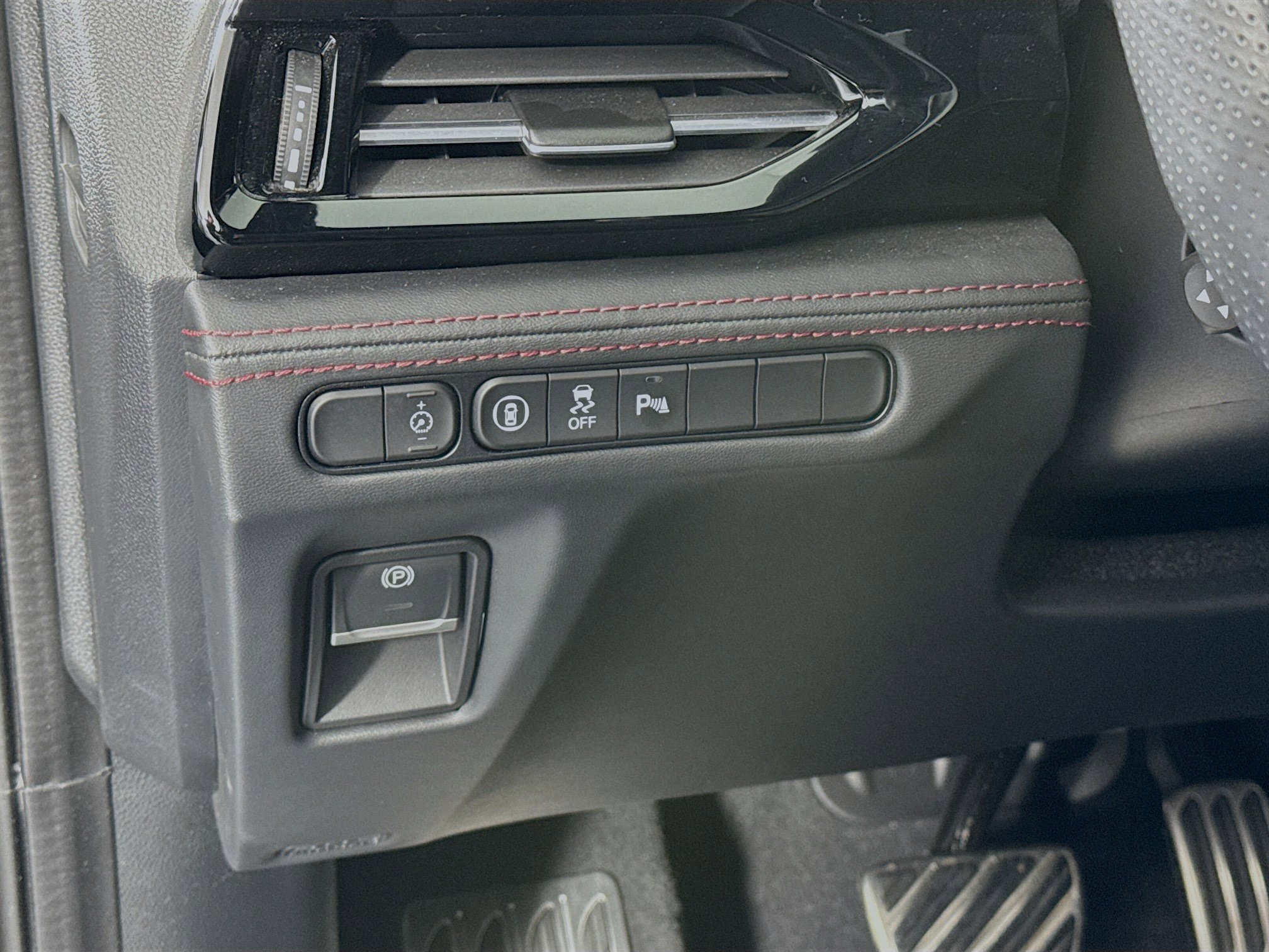 Used 2025 Acura MDX A-Spec image 10