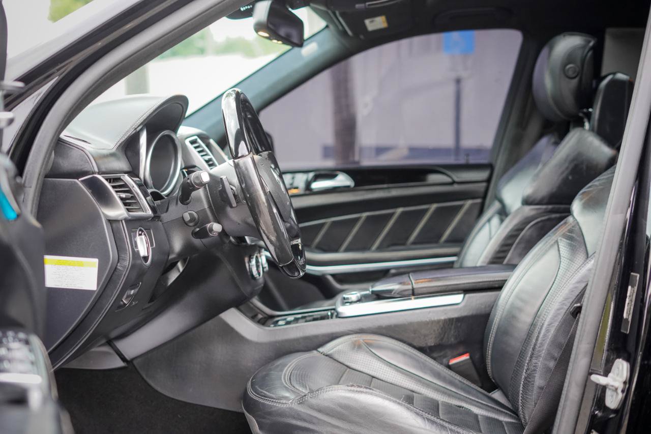 Used 2014 Mercedes-Benz GL 63 AMG 4MATIC image 10