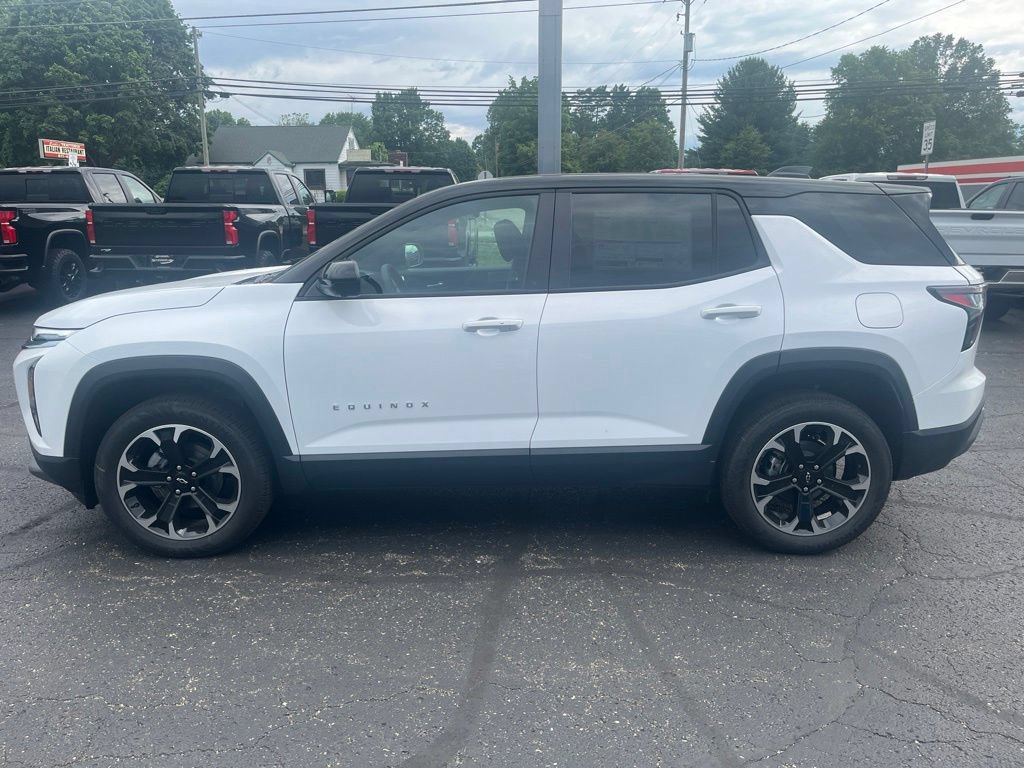 New 2026 Chevrolet Equinox LT w/ Convenience Package II FWD image 2