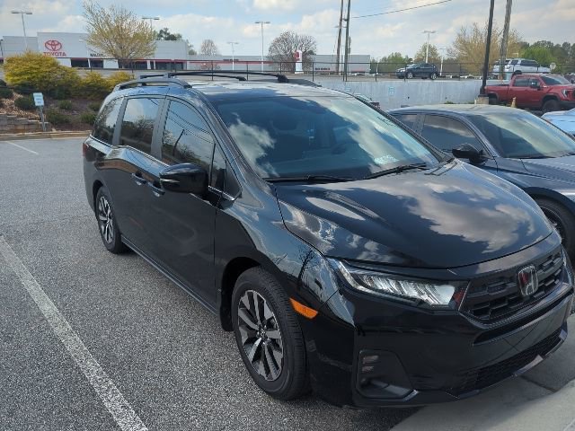 Certified 2026 Honda Odyssey EX-L image 3