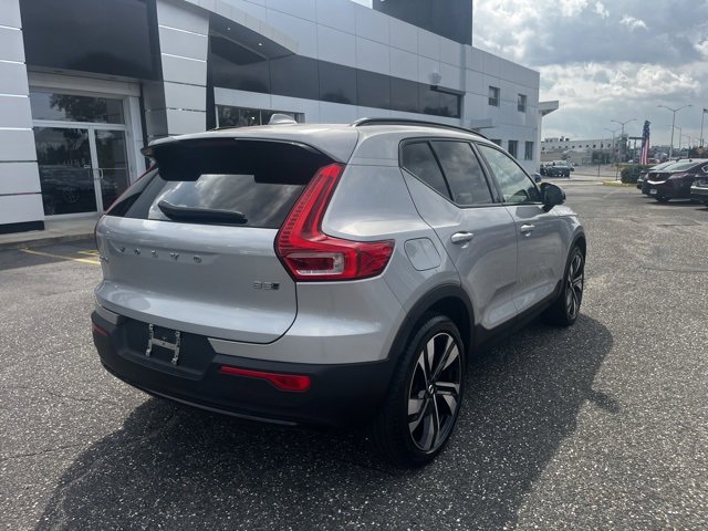 Certified 2023 Volvo XC40 B5 Plus w/ Protection Package Premier image 10