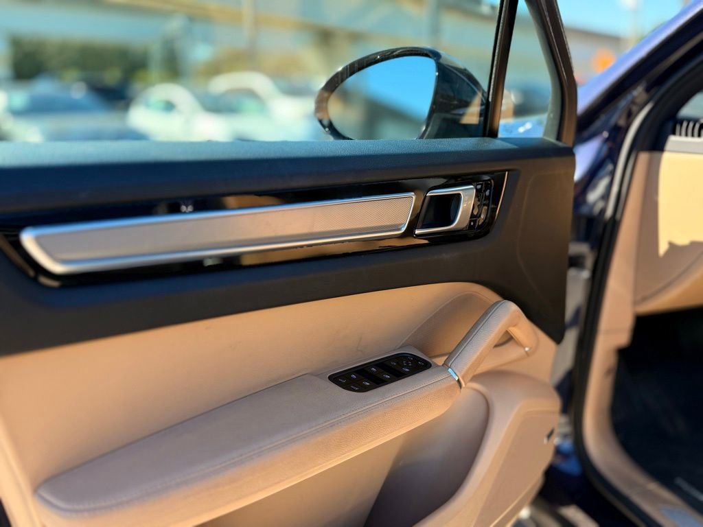 Used 2019 Porsche Cayenne image 15