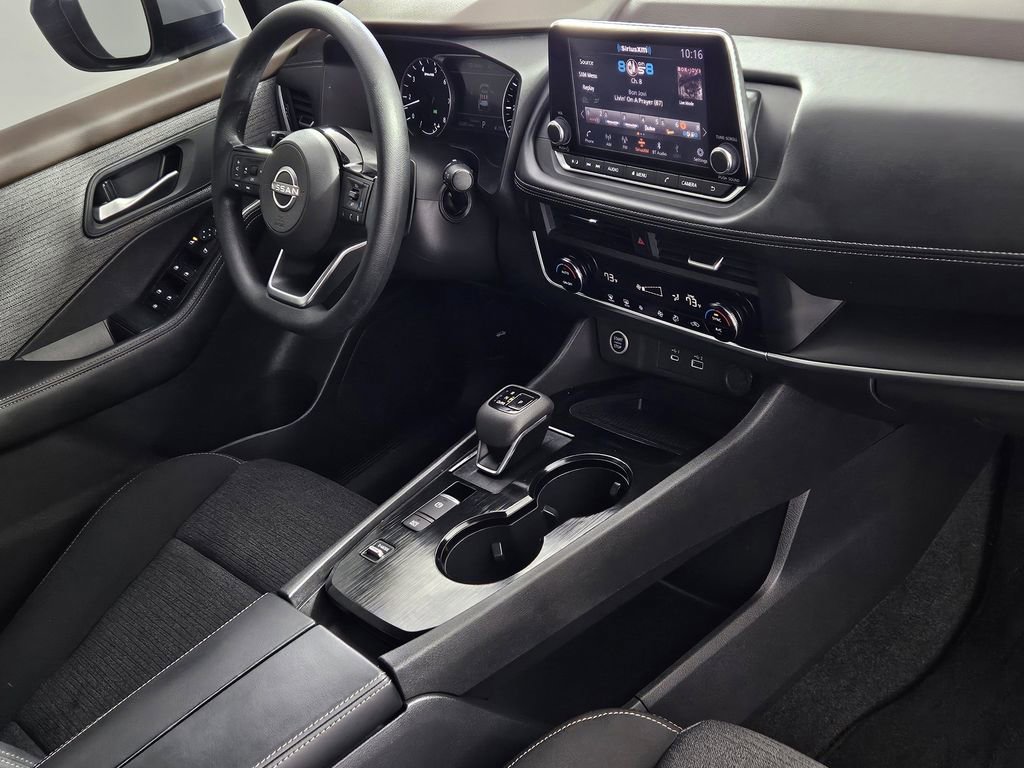Used 2023 Nissan Rogue SV image 27
