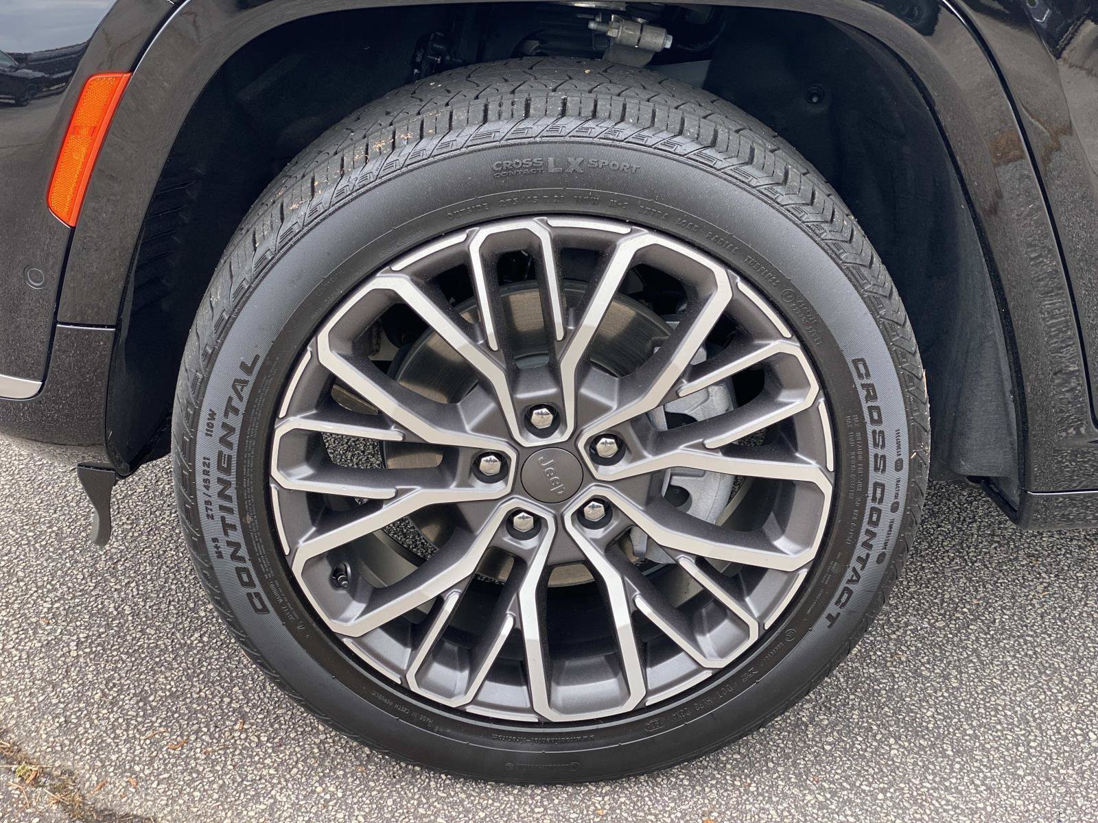 Used 2025 Jeep Grand Cherokee L Summit AWD/4WD image 13