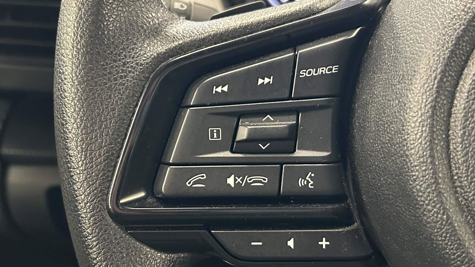 Used 2024 Subaru Crosstrek 2.0i Premium image 22