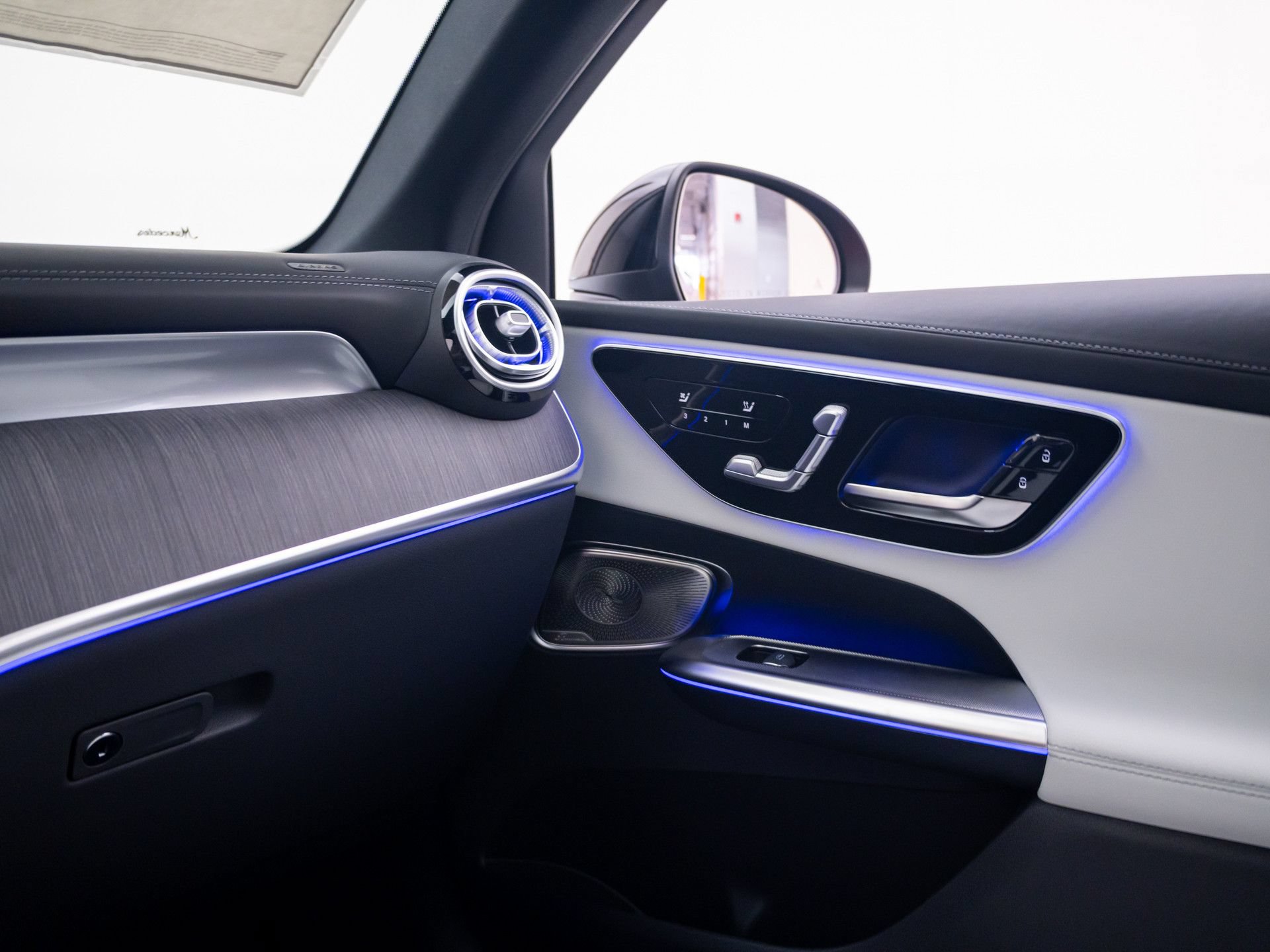New 2026 Mercedes-Benz GLC 300 4MATIC image 33