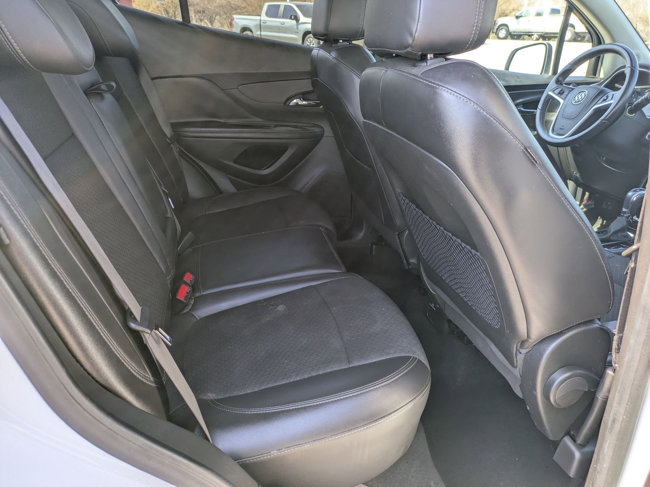 Used 2021 Buick Encore Preferred w/ Safety Package AWD/4WD image 23