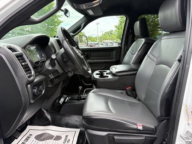 Used 2022 RAM 2500 Tradesman w/ Chrome Appearance Group AWD/4WD image 11