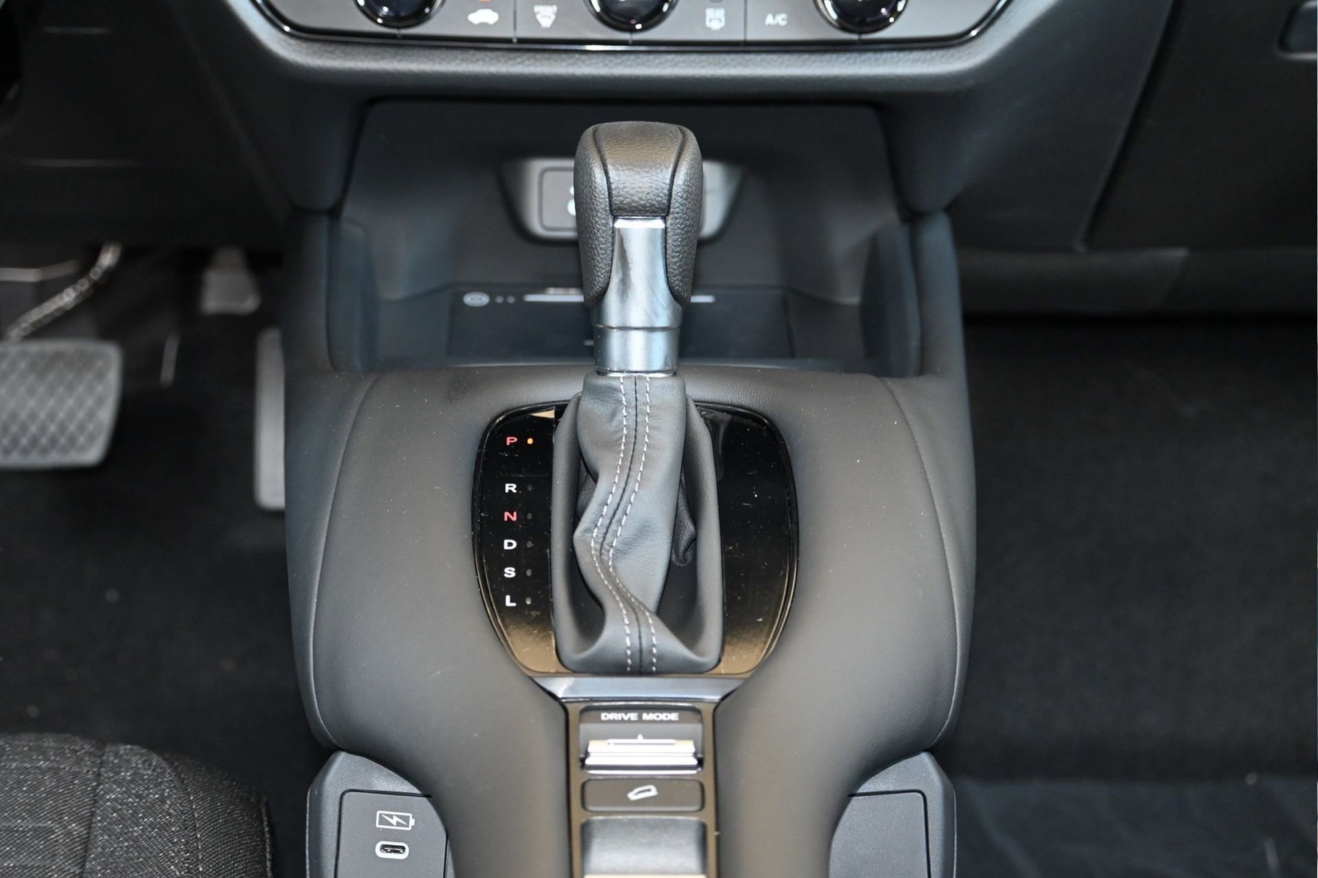 New 2026 Honda HR-V LX image 21