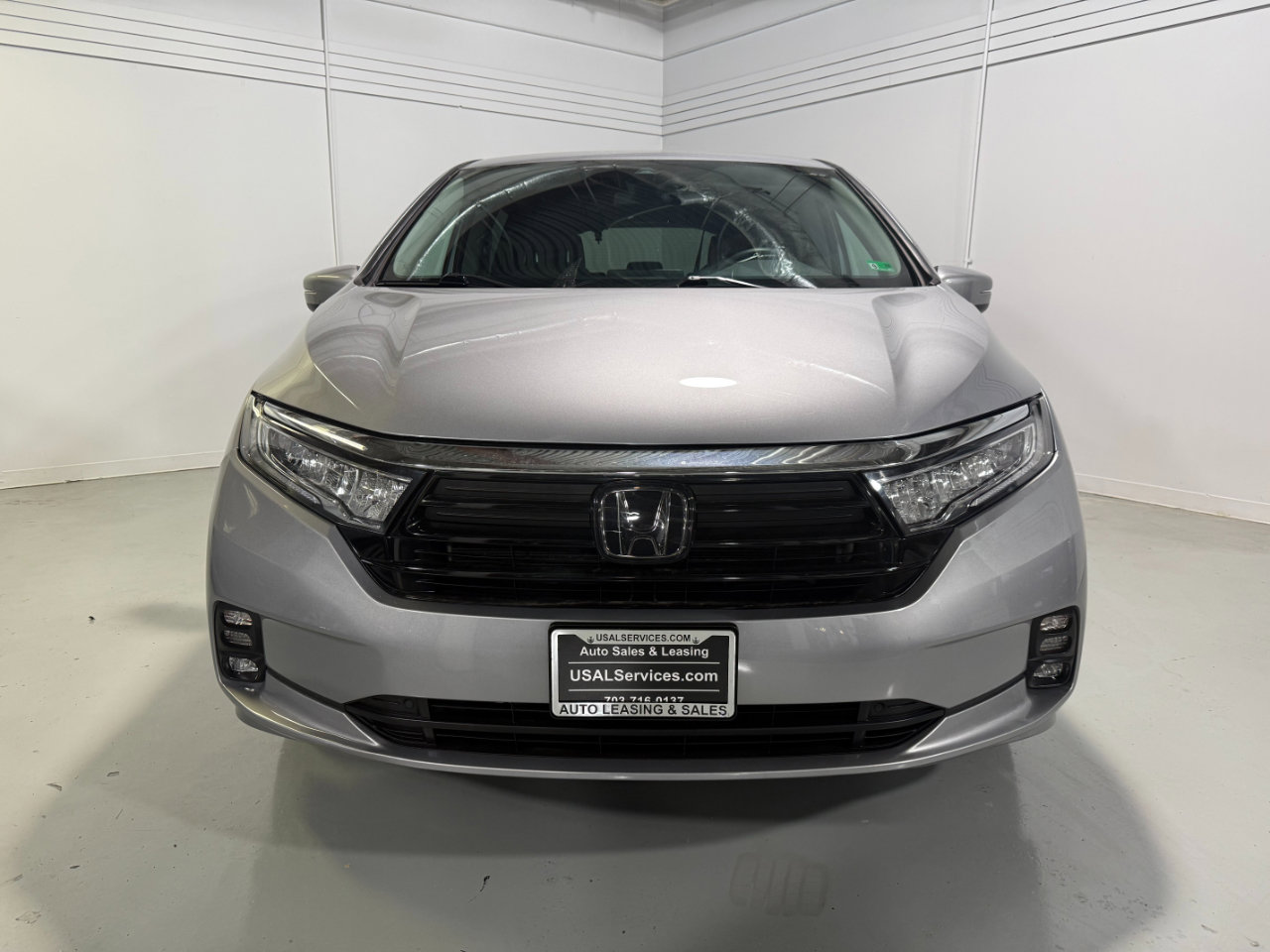 Used 2022 Honda Odyssey EX image 2