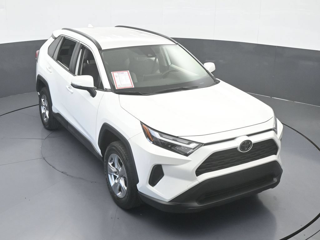 Used 2024 Toyota RAV4 XLE AWD/4WD image 50