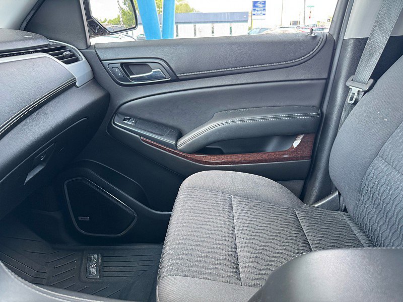 Used 2018 GMC Yukon SLE w/ SLE Value Package image 17