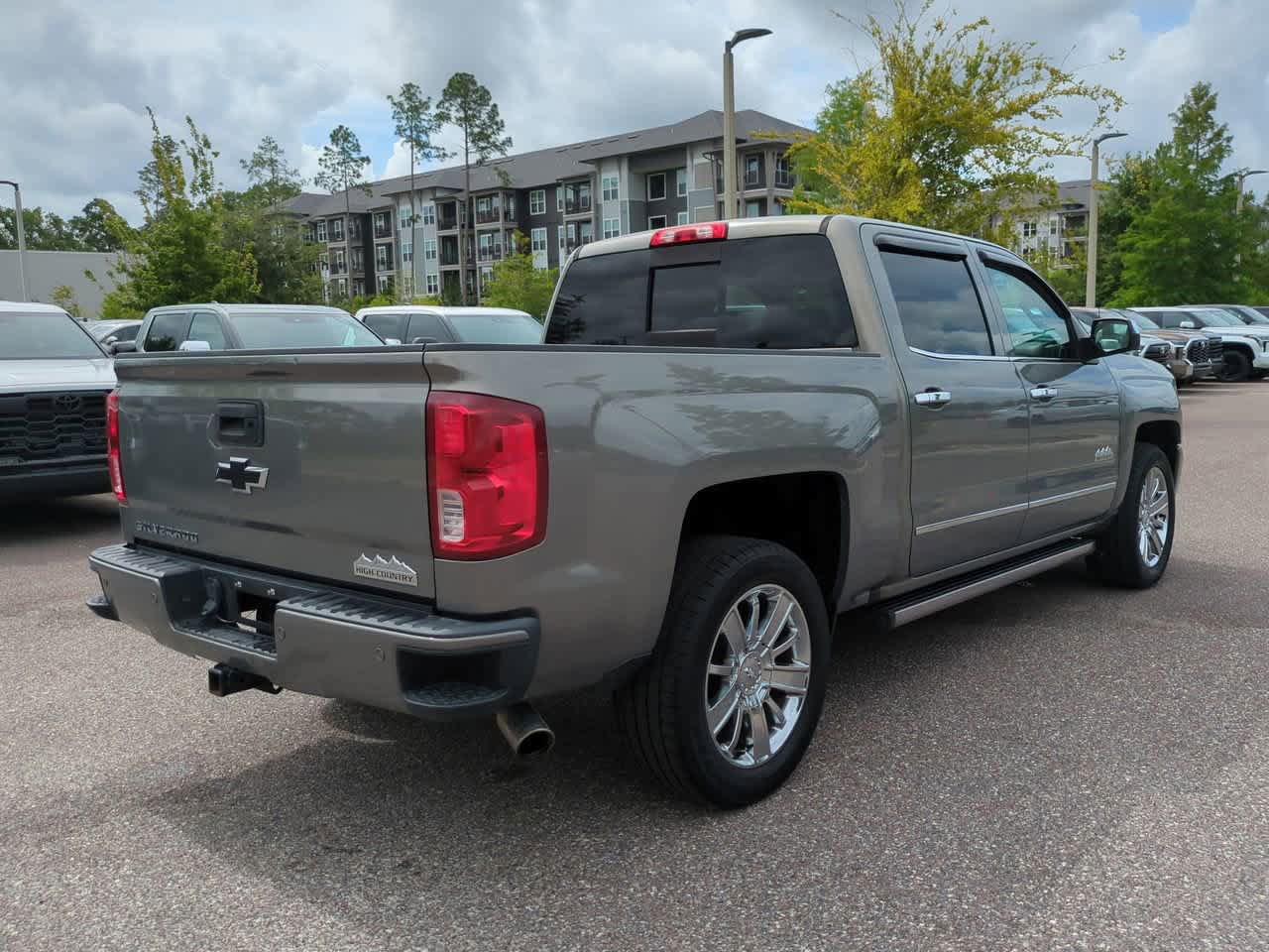 Used 2017 Chevrolet Silverado 1500 High Country RWD image 6