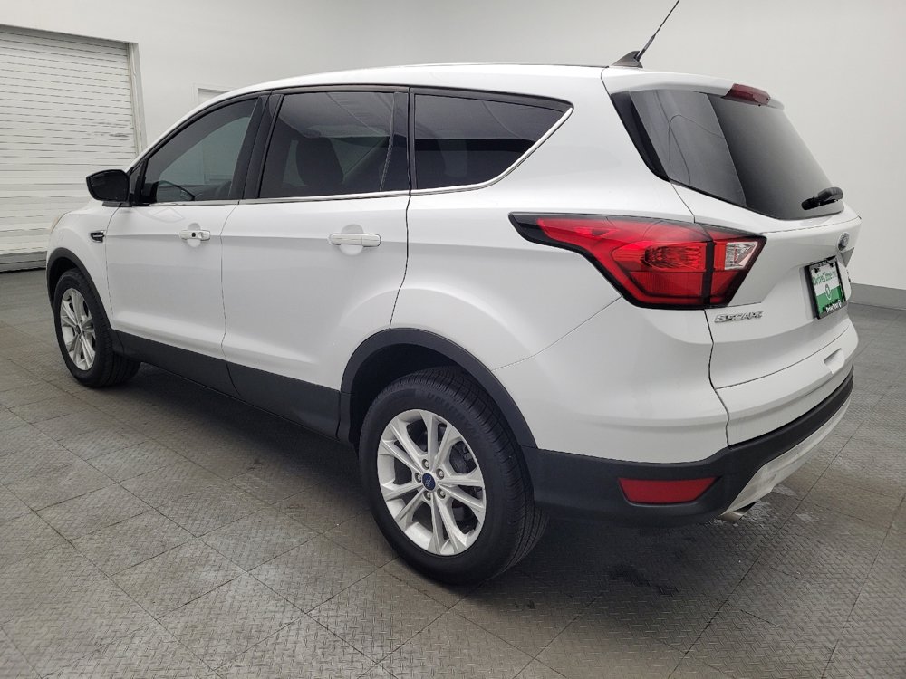 Used 2019 Ford Escape SE FWD image 5