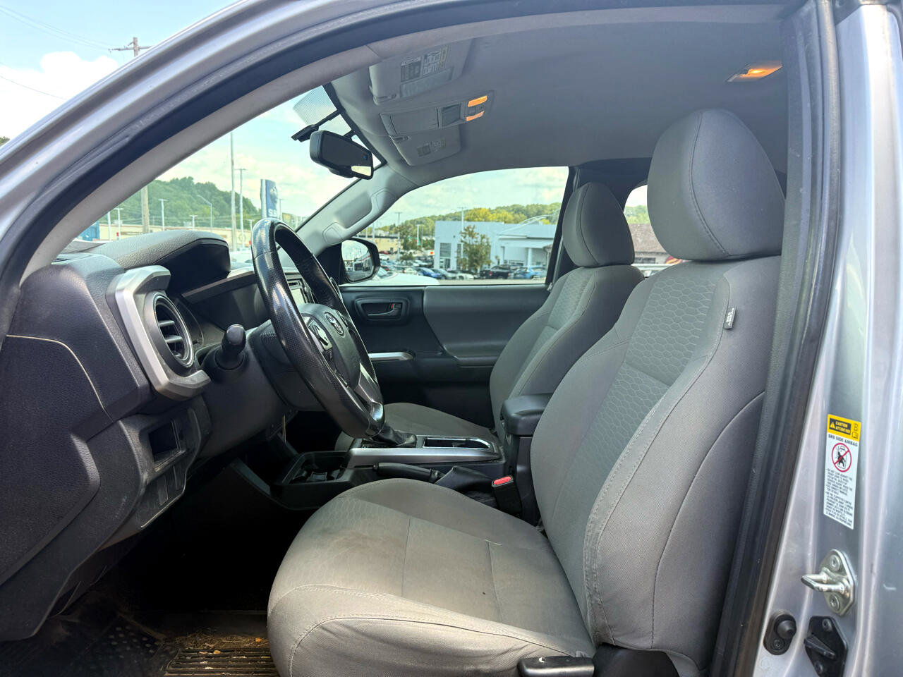 Used 2017 Toyota Tacoma SR5 image 2