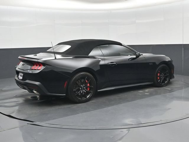 Used 2024 Ford Mustang GT Premium RWD image 3