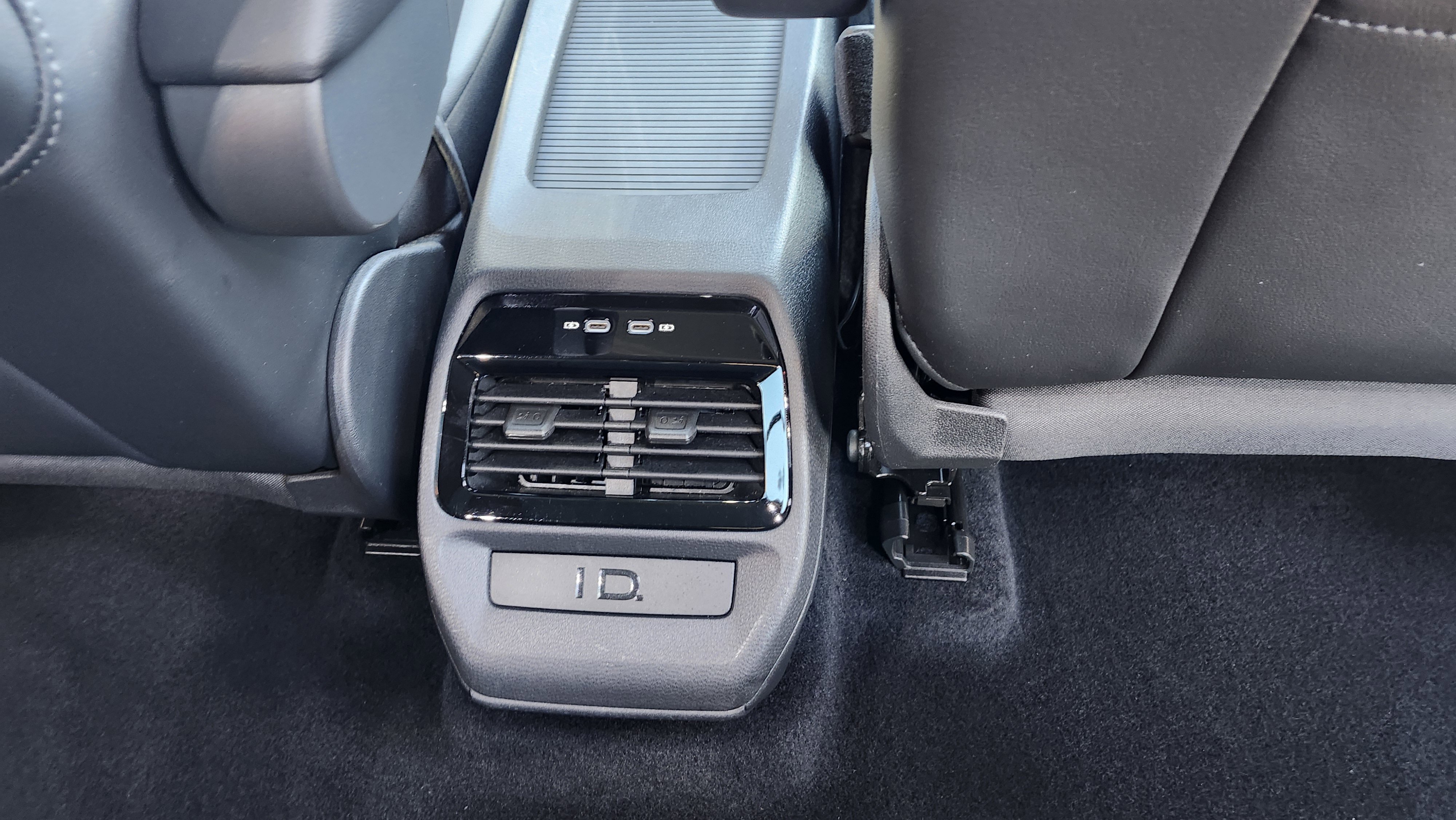 Used 2022 Volkswagen ID.4 Pro S image 18