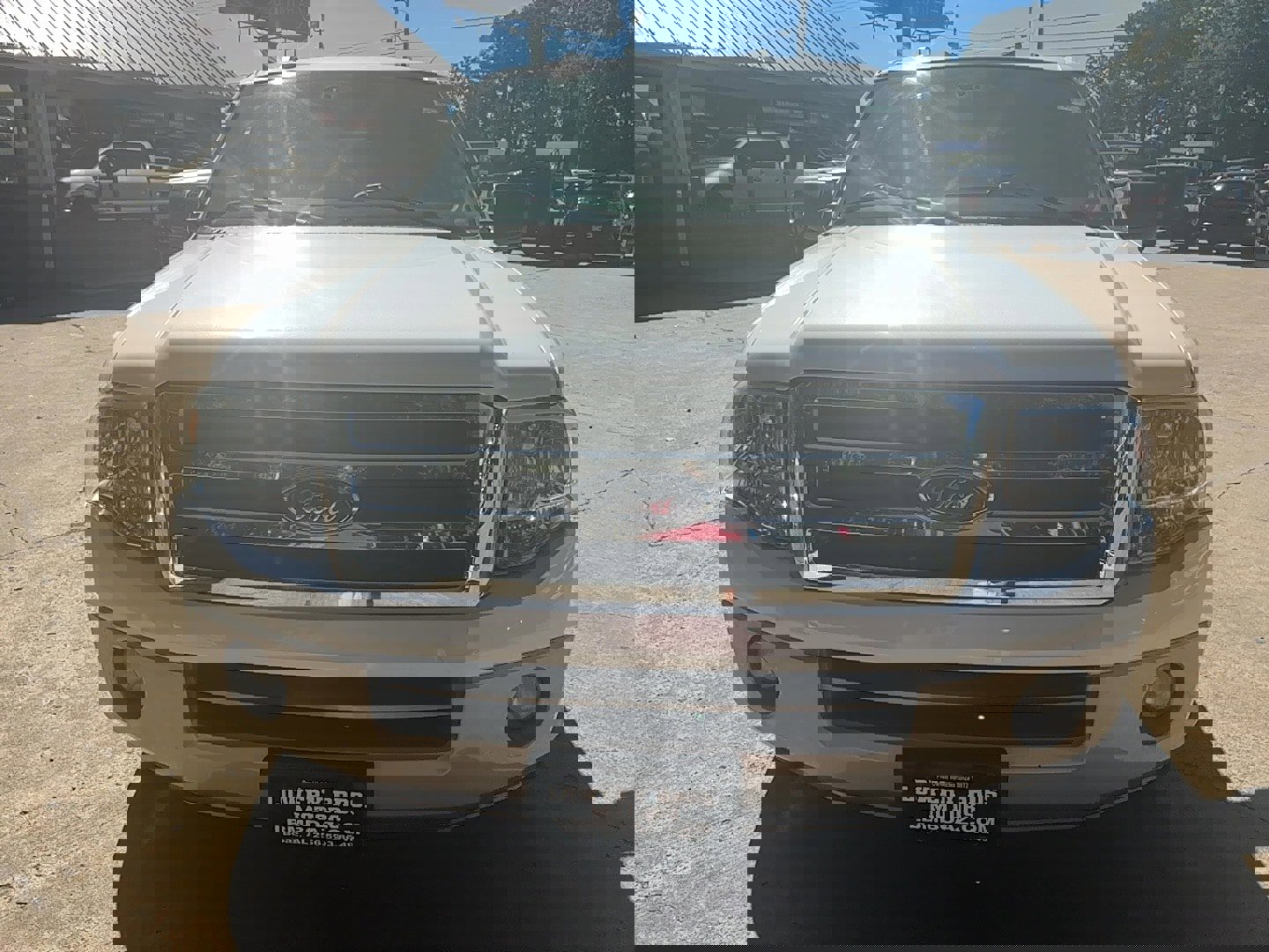 Used 2013 Ford Expedition EL XLT image 2