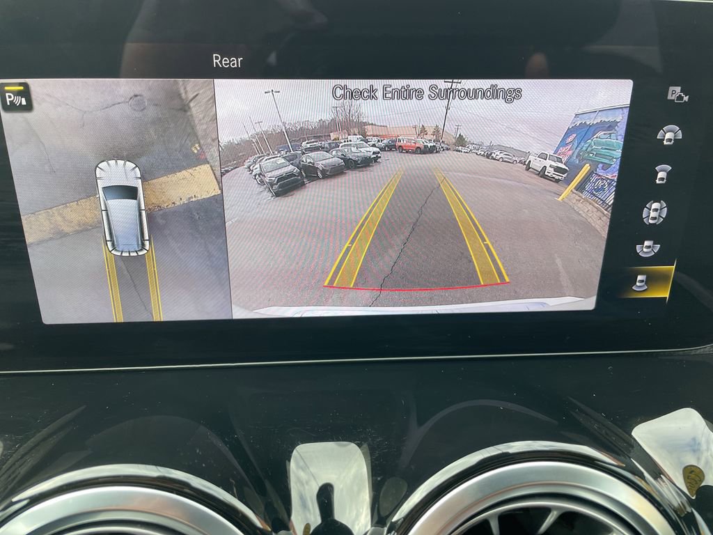 Used 2022 Mercedes-Benz GLB 250 4MATIC image 20