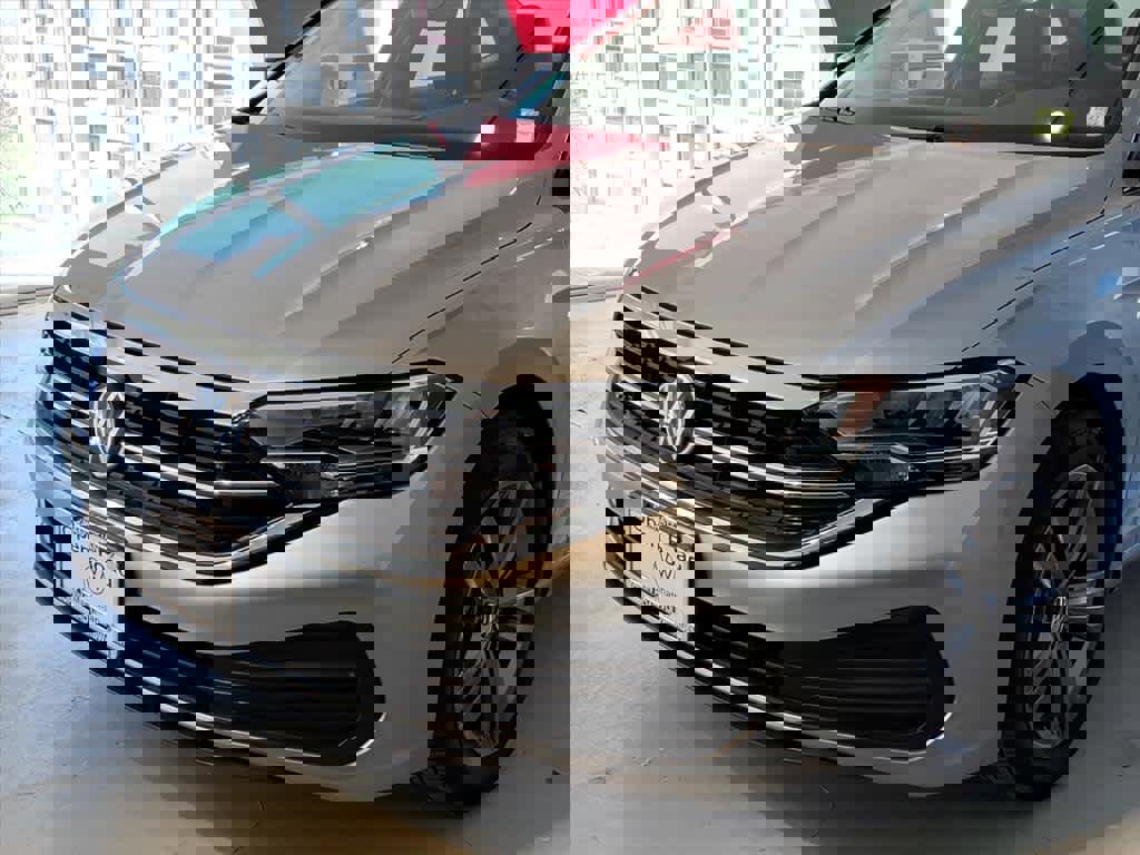 Used 2023 Volkswagen Jetta SE image 7