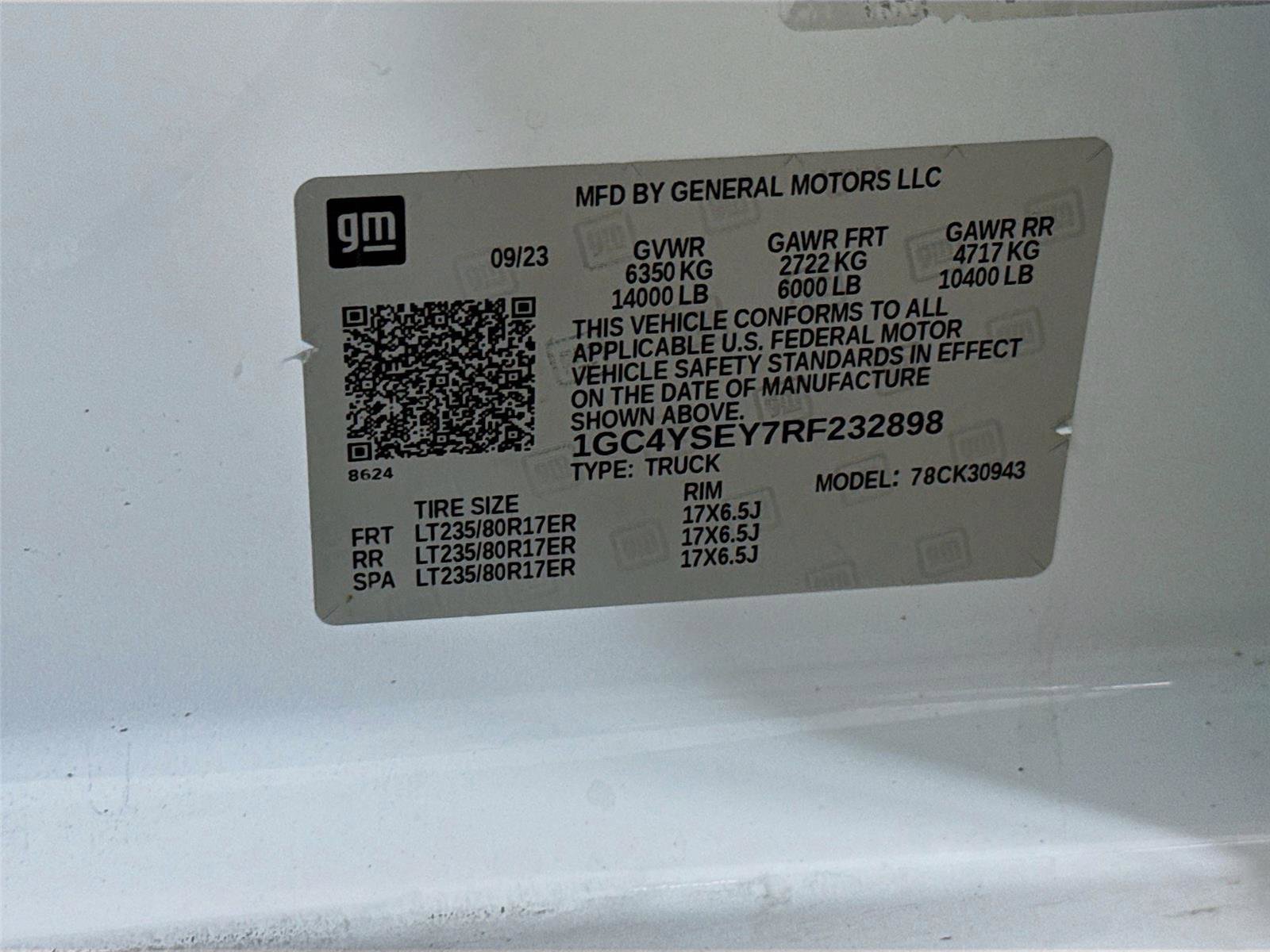 Used 2024 Chevrolet Silverado 3500 W/T image 36