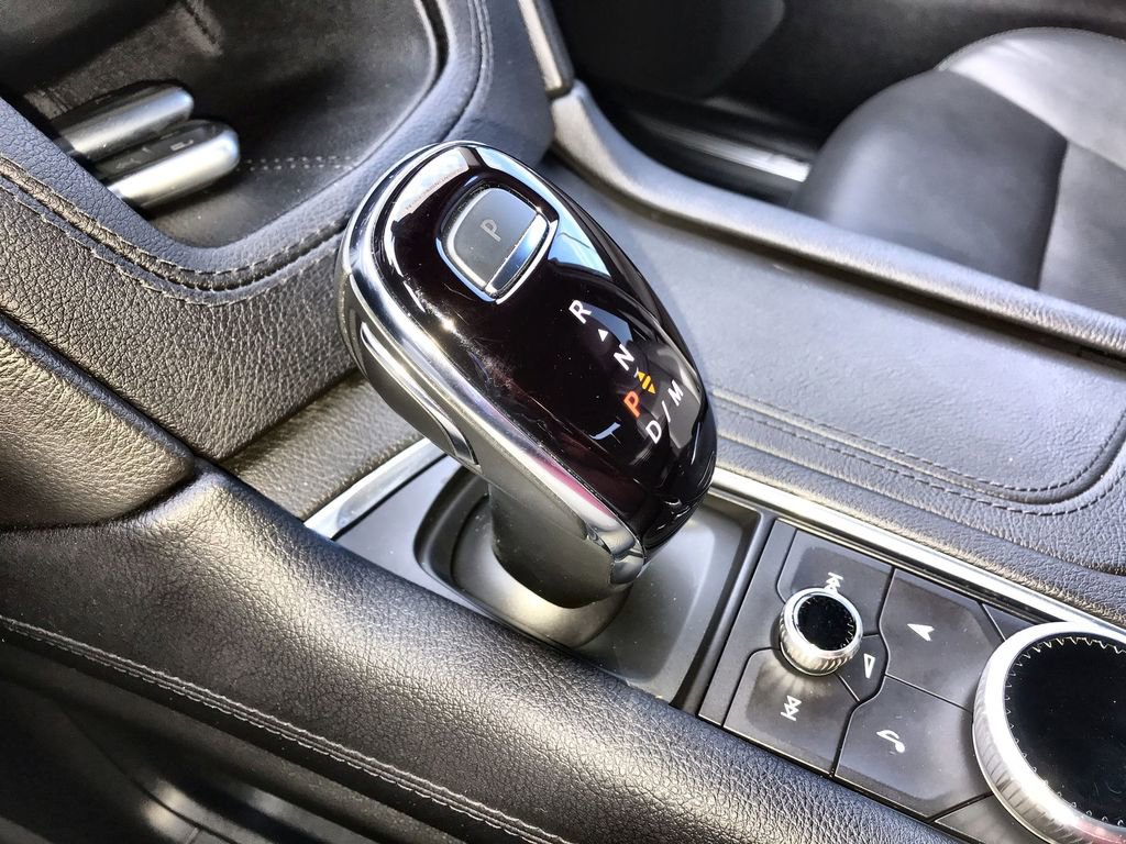 Used 2024 Cadillac XT5 Sportv w/ LPO, Floor Liner Package image 19