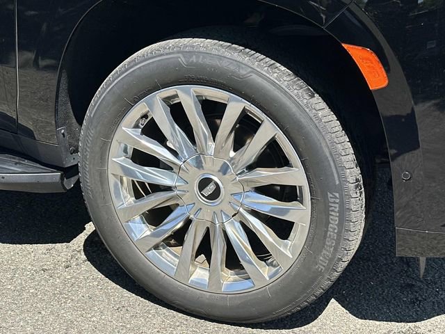 Used 2023 Cadillac Escalade Premium Luxury w/ LPO, Floor Liner Package AWD/4WD image 7