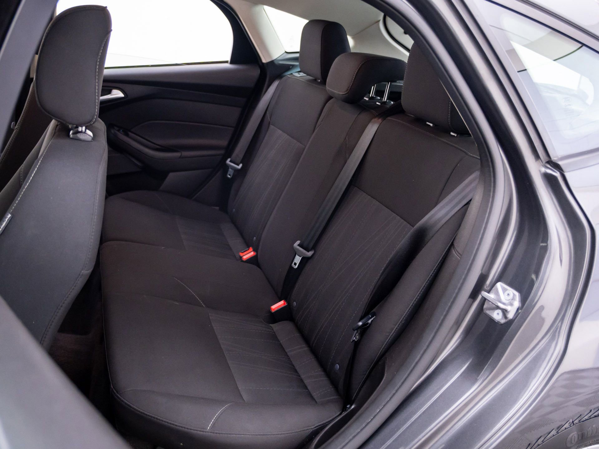 Used 2018 Ford Focus SE image 16
