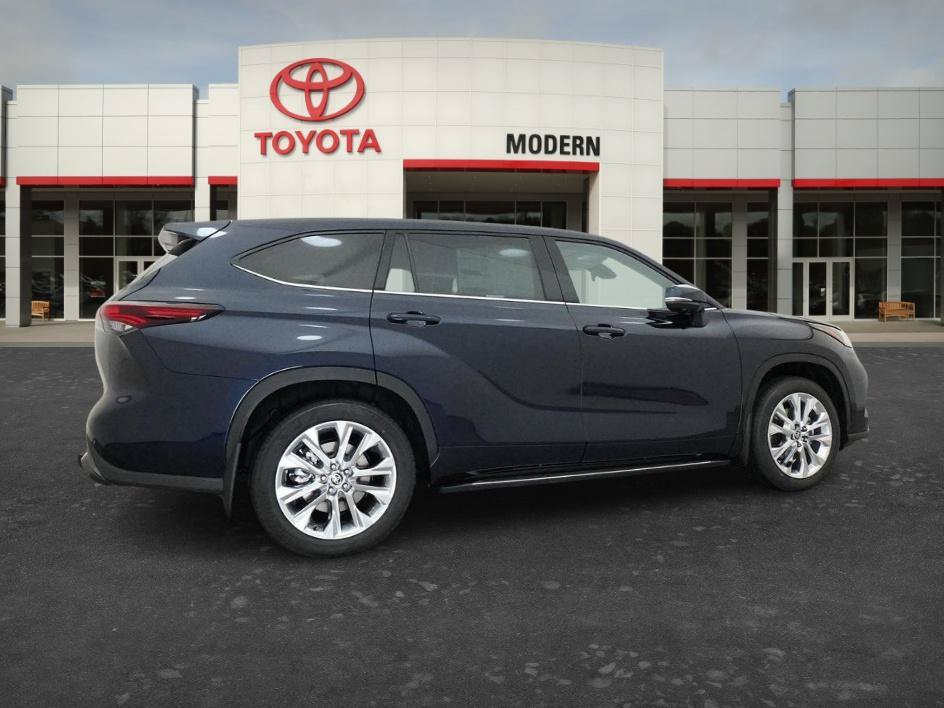 New 2026 Toyota Highlander Limited AWD/4WD image 15