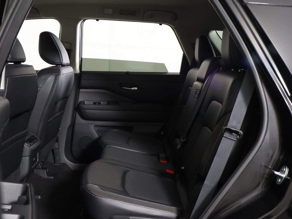 Used 2024 Nissan Pathfinder SL AWD/4WD image 30