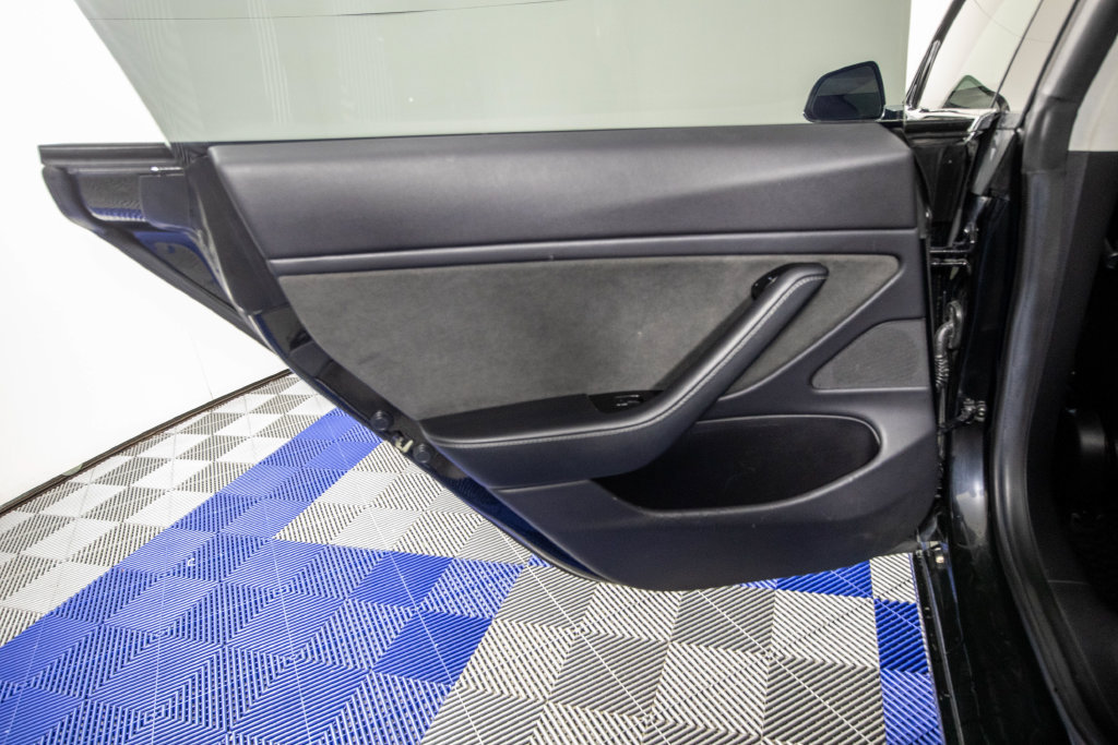 Used 2019 Tesla Model 3 Standard Range Plus RWD image 14
