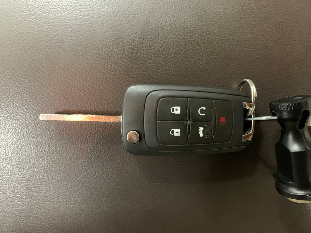 Used 2015 Chevrolet Malibu LT w/ Leather Package FWD image 14