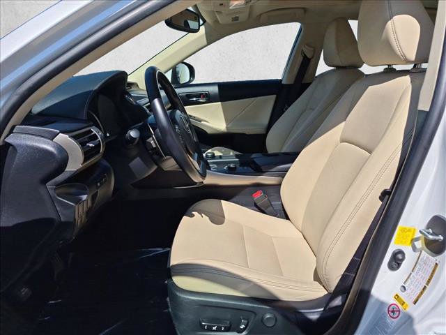Used 2016 Lexus IS 200t RWD image 16