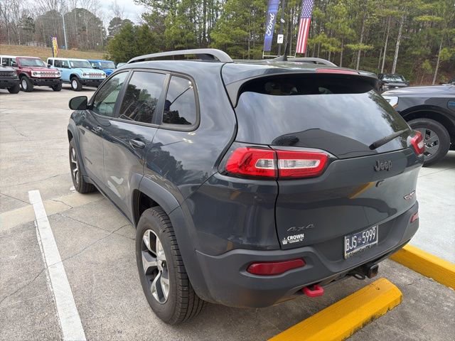 Used 2016 Jeep Cherokee Trailhawk w/ Cold Weather Group image 18