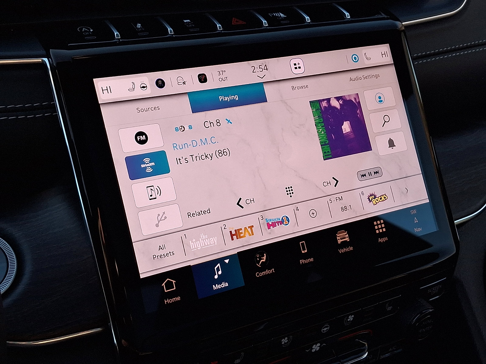 New 2025 Jeep Grand Cherokee Overland w/ Trailer Tow Package image 13