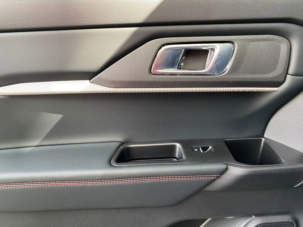 New 2026 Ford Explorer ST image 17