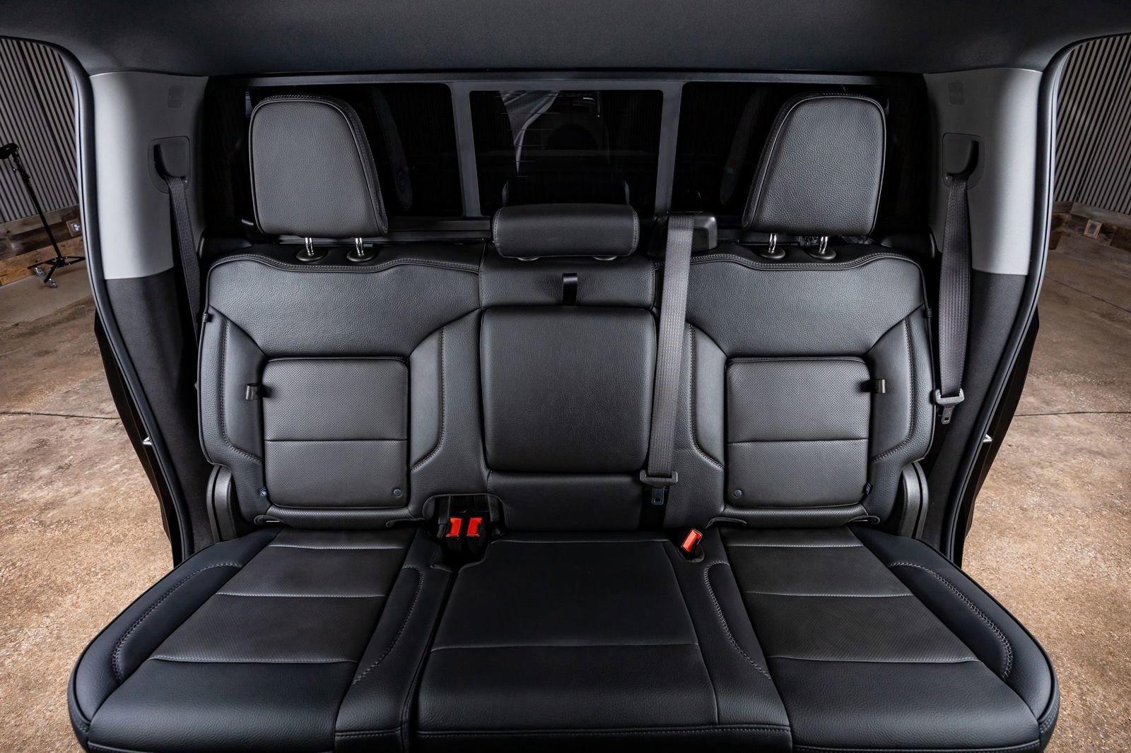 Used 2025 GMC Sierra 1500 Denali AWD/4WD image 35