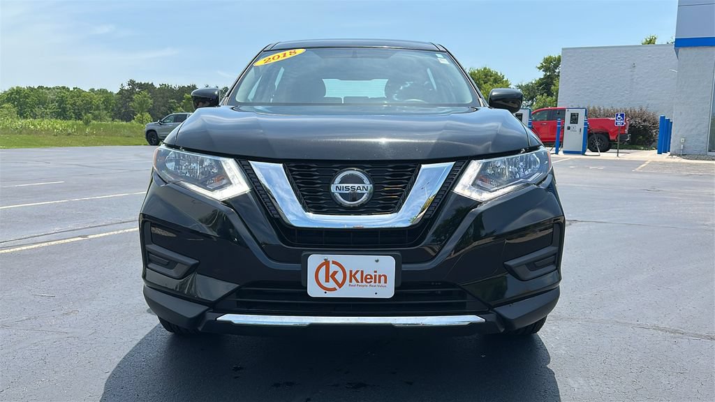 Used 2018 Nissan Rogue S AWD/4WD image 2