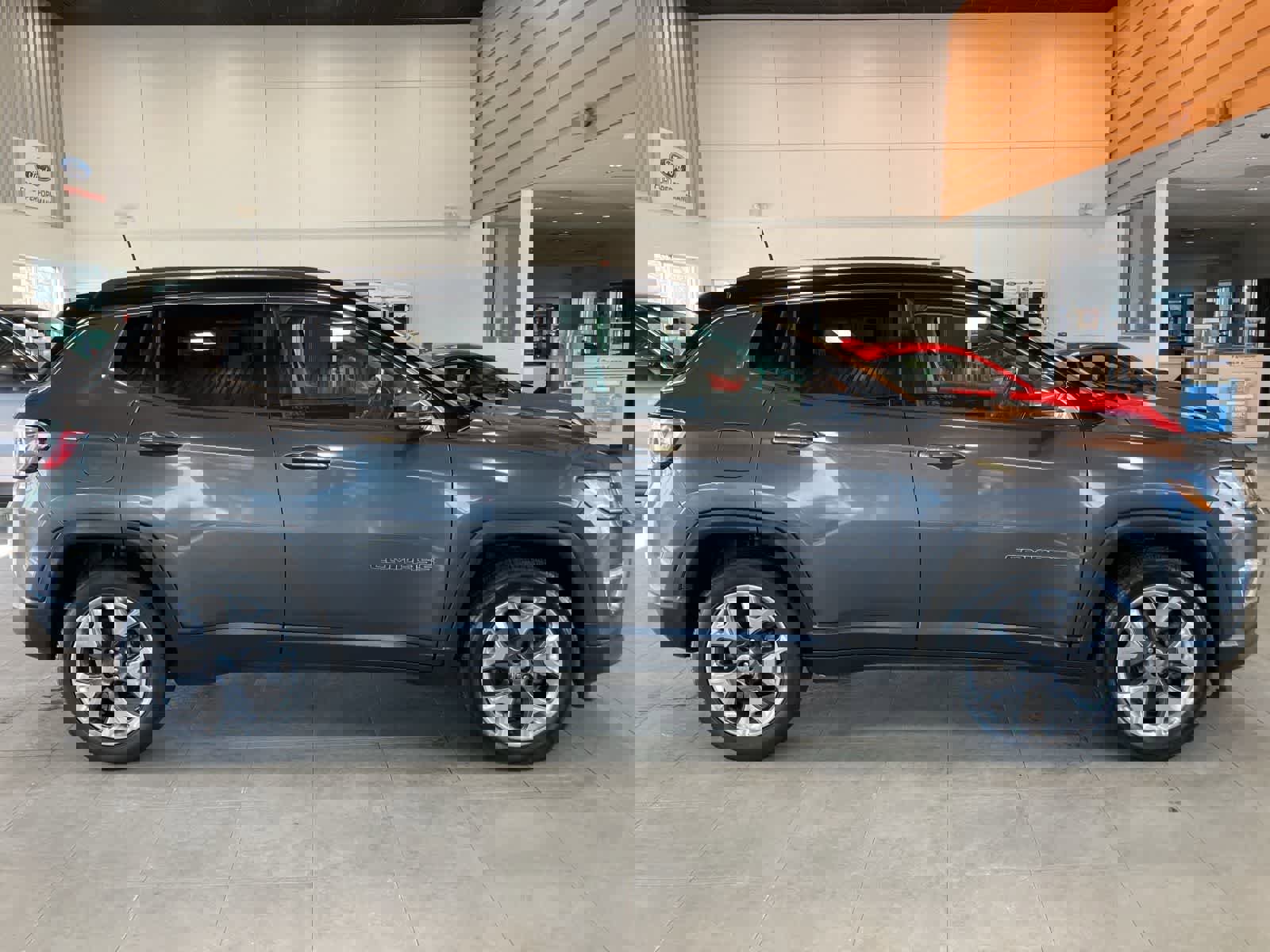 Used 2020 Jeep Compass Limited image 4