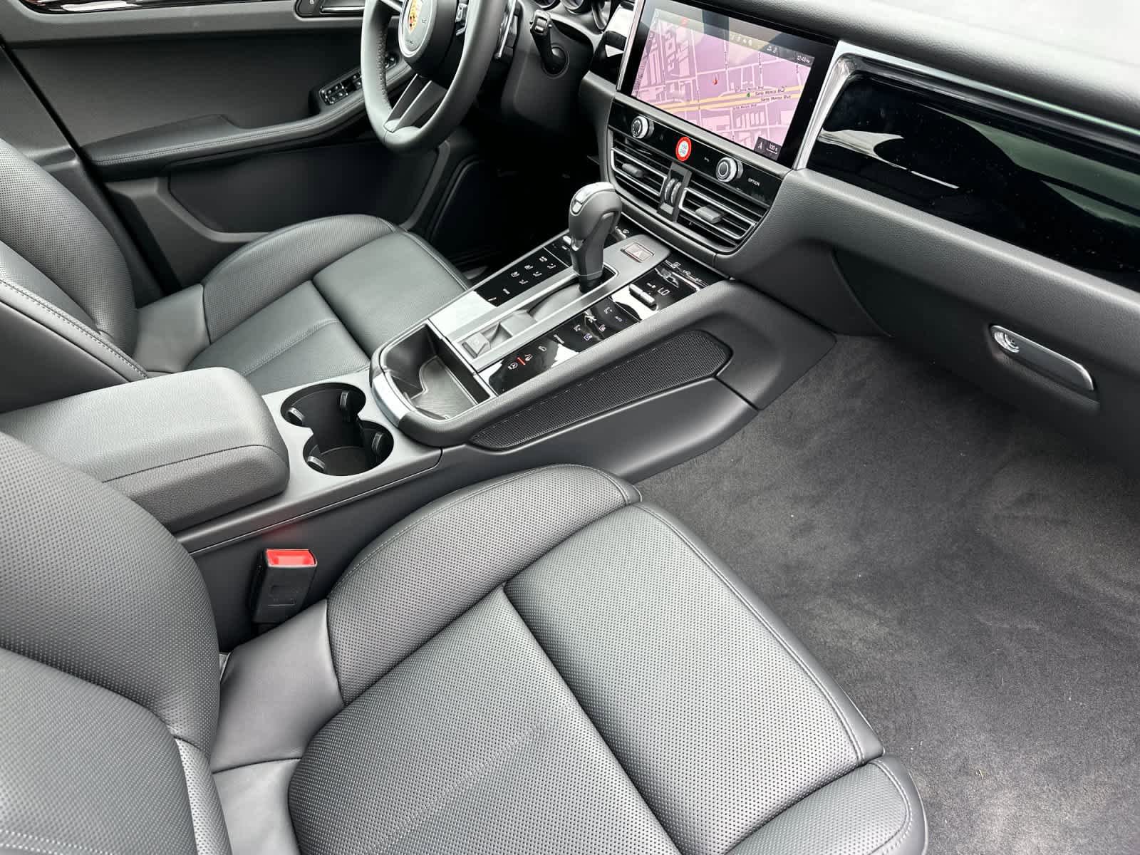 New 2026 Porsche Macan S AWD/4WD image 17