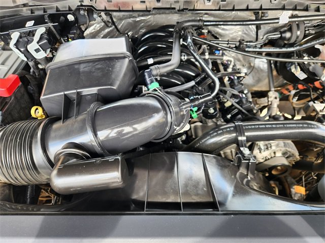 Used 2025 Ford F250 Lariat w/ FX4 Off-Road Package AWD/4WD image 33