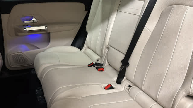 Certified 2026 Mercedes-Benz GLB 250 4MATIC image 32