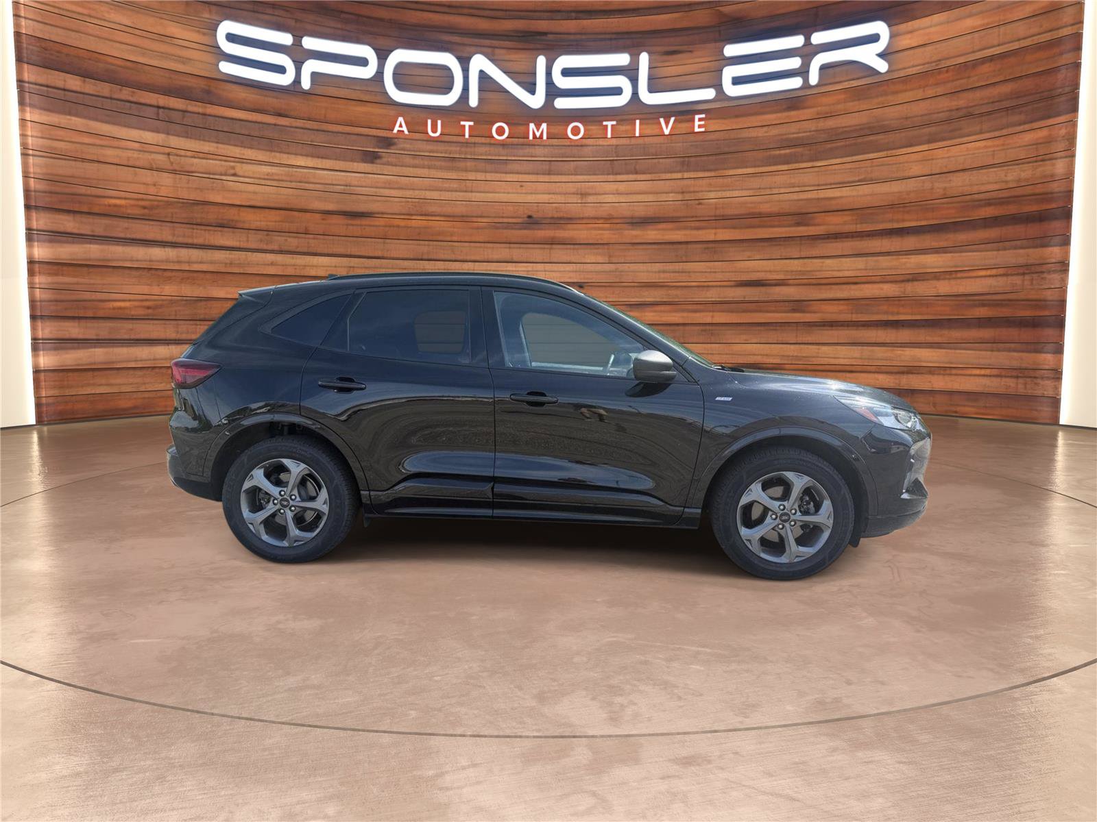 Certified 2023 Ford Escape ST-Line w/ Tech Pack #1 AWD/4WD image 9