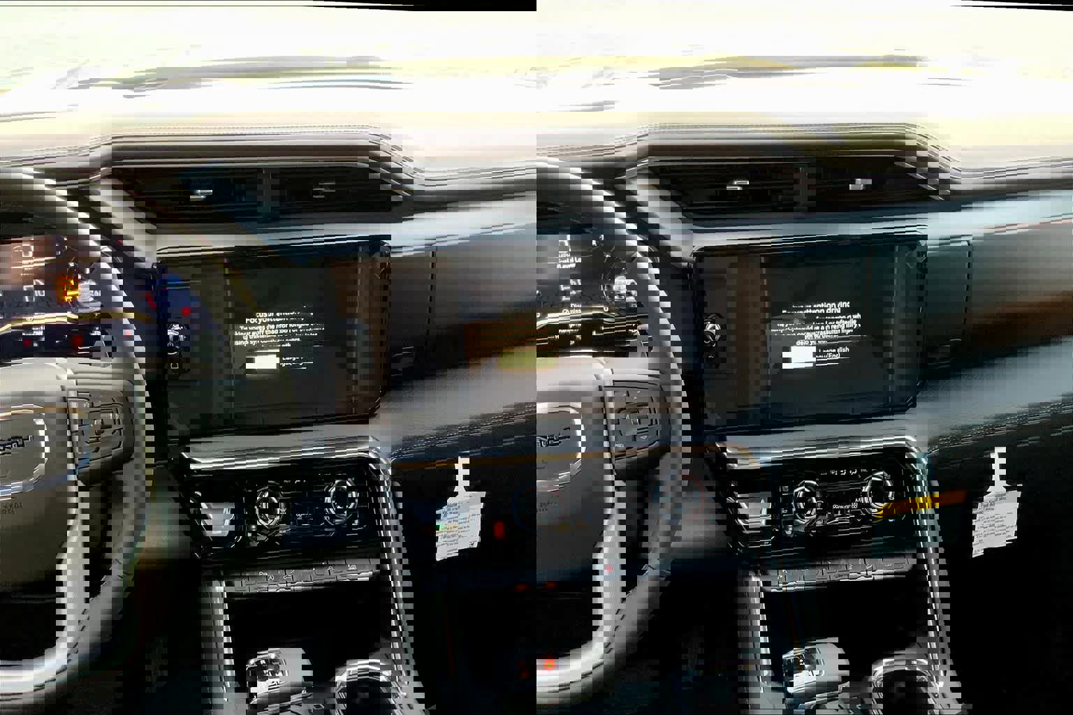 Used 2024 GMC Sierra 1500 Denali w/ Technology Package image 7